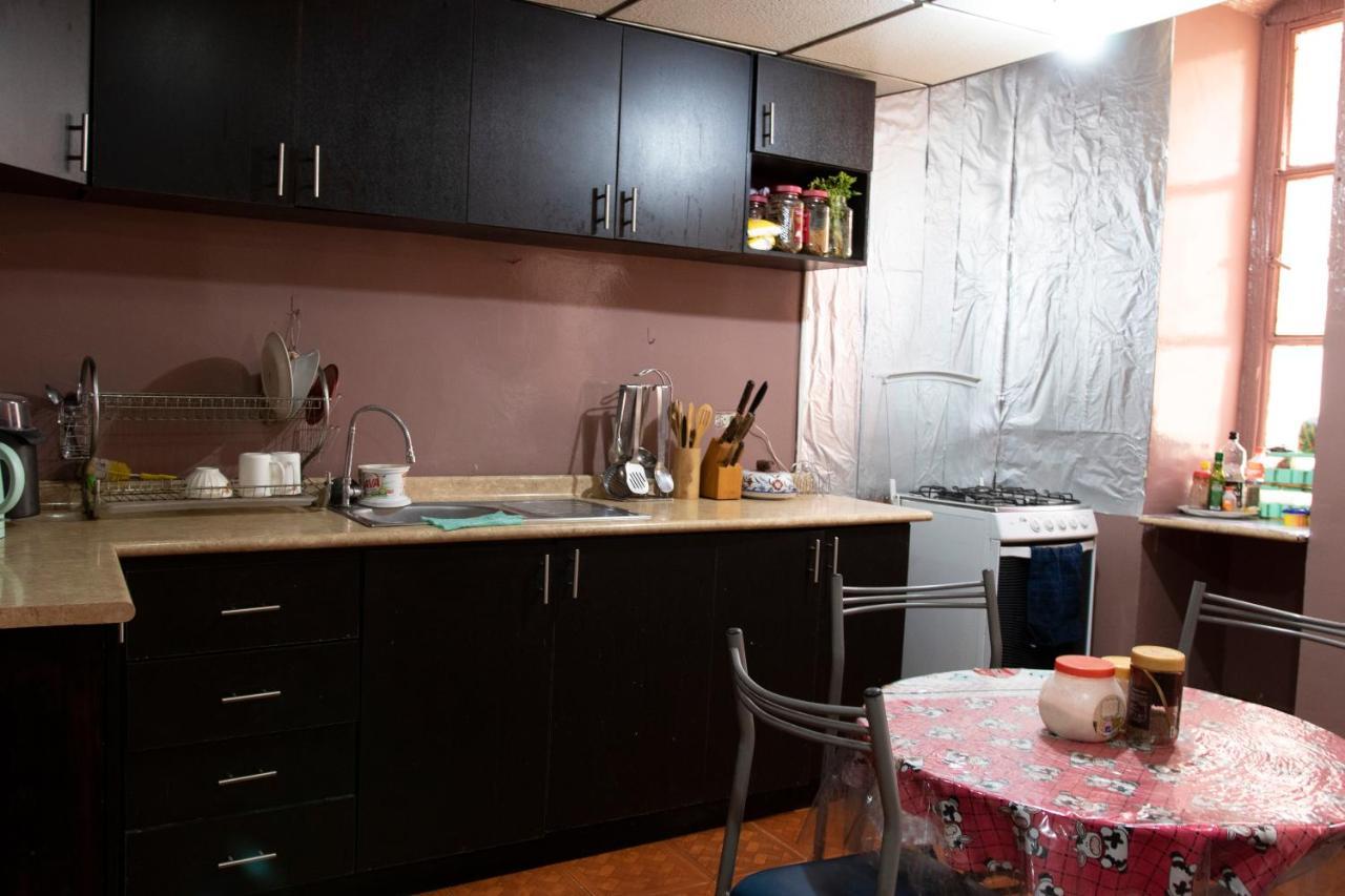 Hostal Carlos Luis Quito Buitenkant foto
